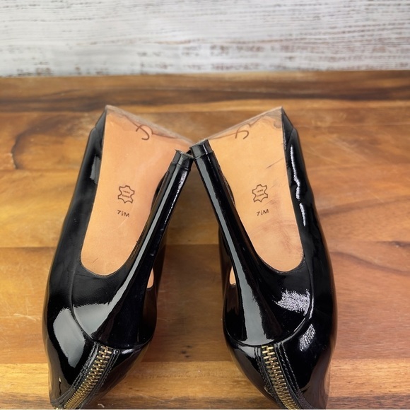Joan & David Dawilma Patent Leather Heel in Black Size 7.5 - Picture 11 of 13